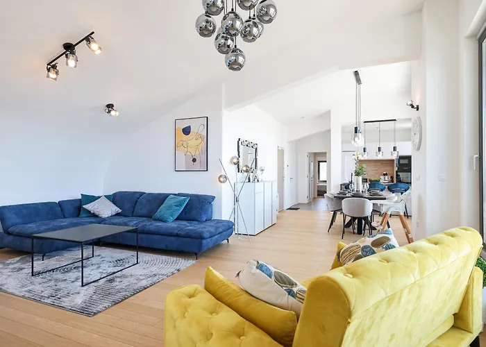 Luxury Penthouse Berin With Rooftop Terrace And Jacuzzi