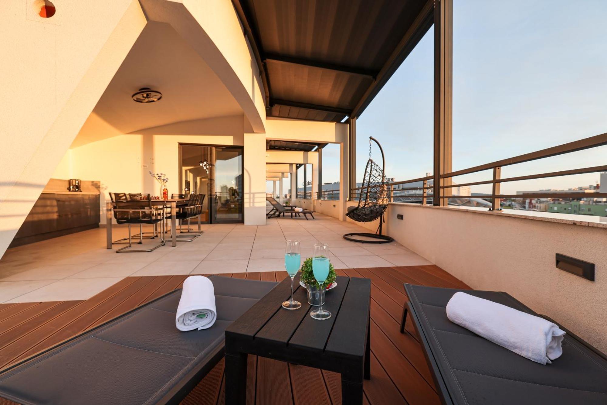 Luxury Penthouse Berin With Rooftop Terrace And Jacuzzi Apartment *