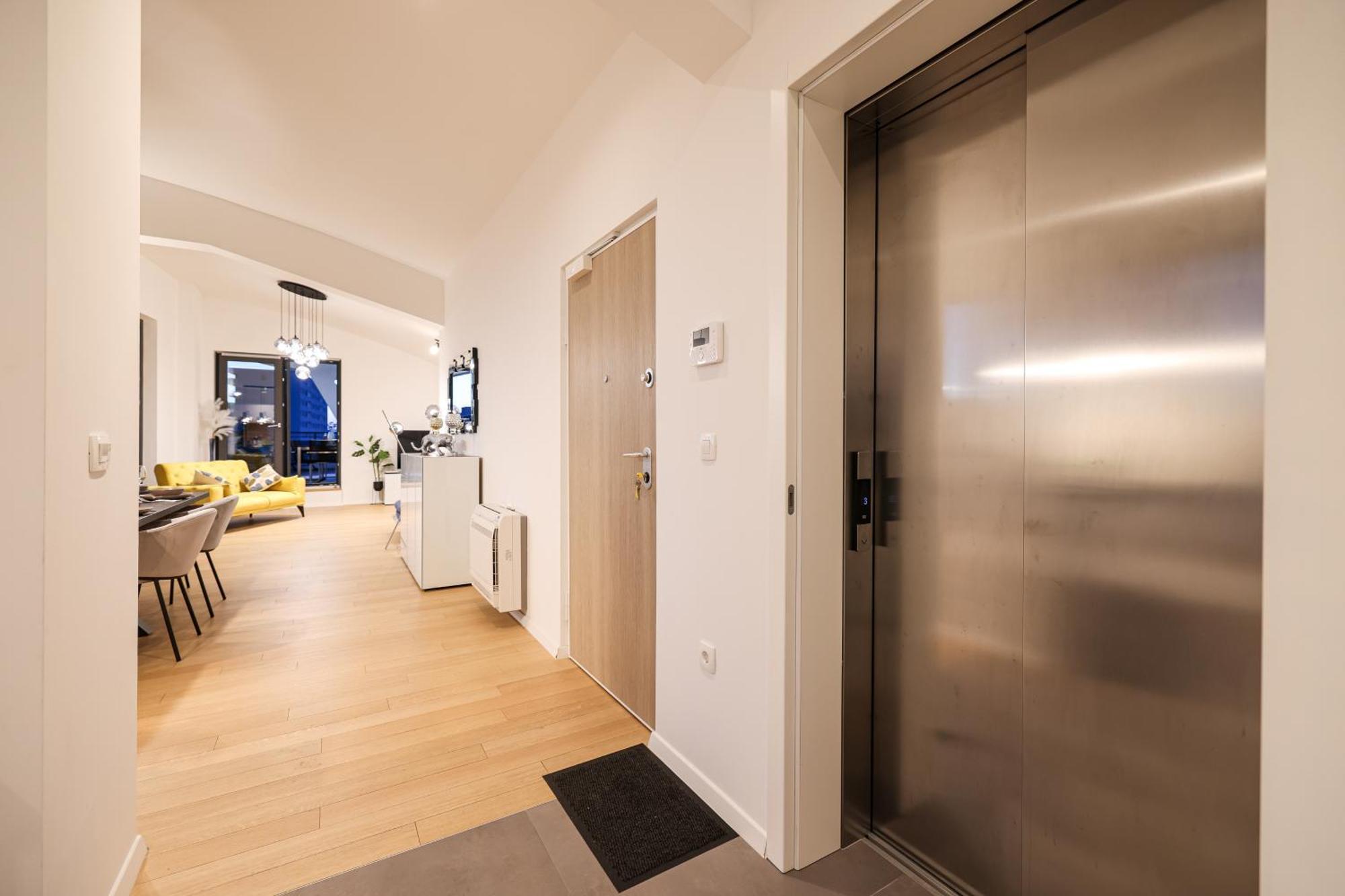 Luxury Penthouse Berin With Rooftop Terrace And Jacuzzi * Zadar